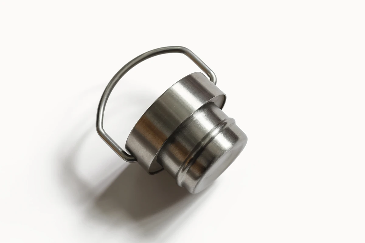 Stainless Steel Insulated Drink Bottle Metal Carry Loop Lid Detail